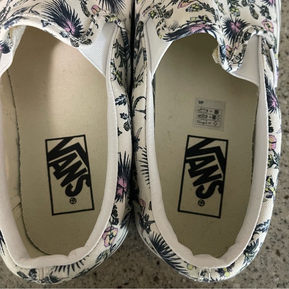 Vans Women’s Paradise Floral Classic Slip On Sneaker Size 7.5 - Picture 7 of 10